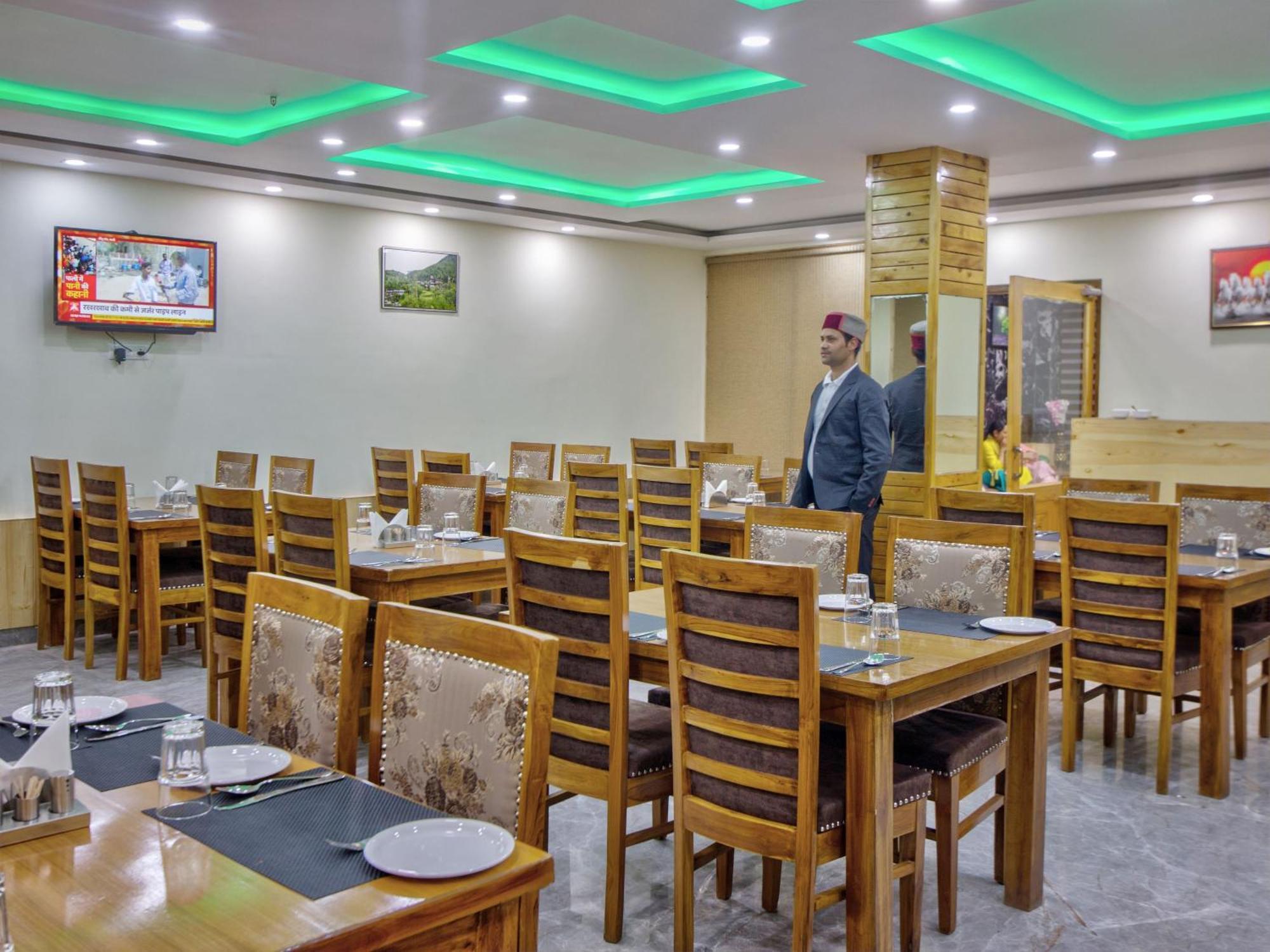 Swastik Grand Manali Hotel Kültér fotó