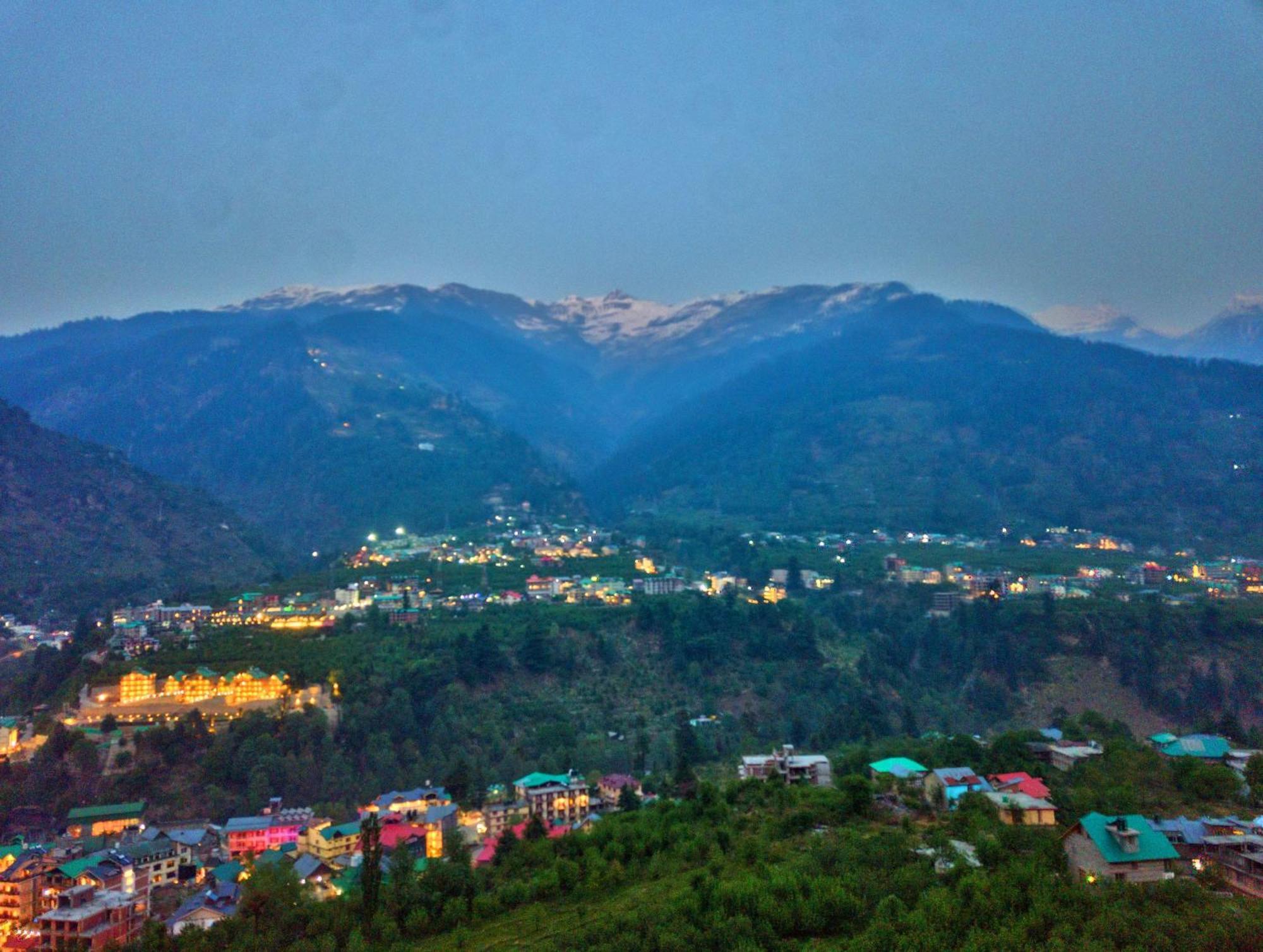 Swastik Grand Manali Hotel Kültér fotó